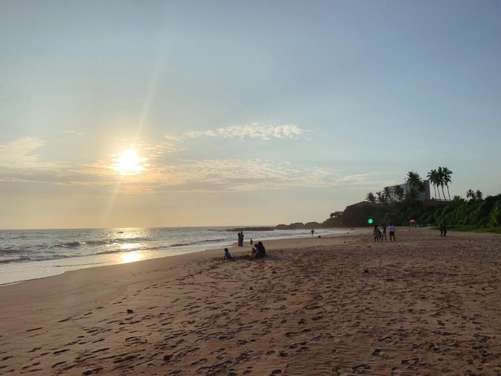Hotel The Tide'S Tale Galle Esterno foto